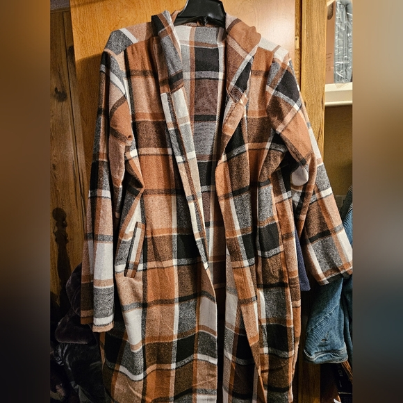 Lightweight flannel jacket - Picture 1 of 4